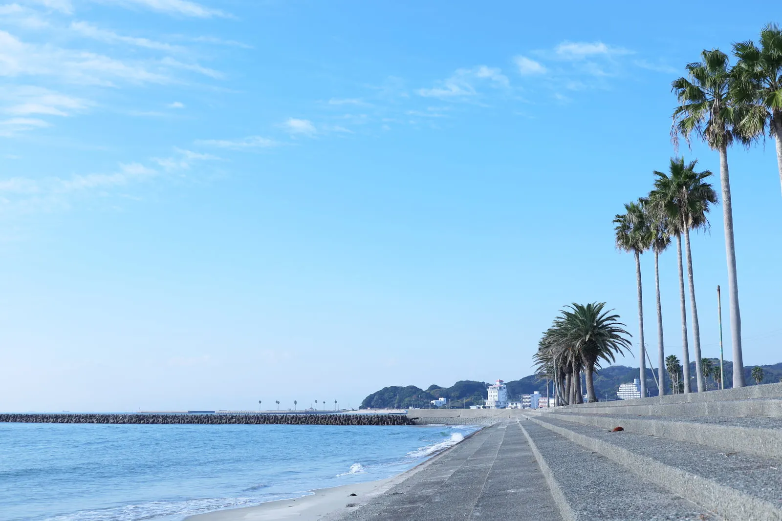 内海海岸海水浴場付近の写真