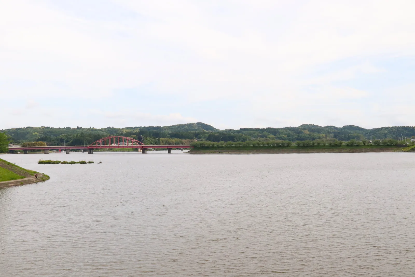 観音崎大橋ふもとの砂浜