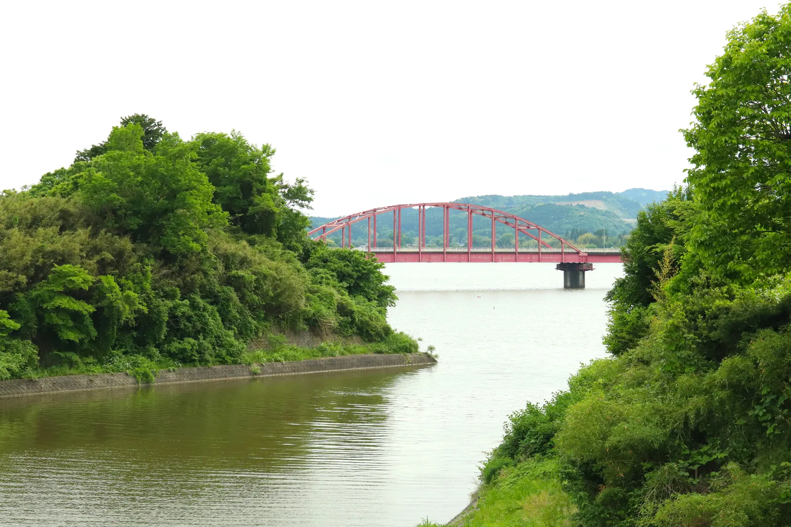 たたら浜へ続く階段